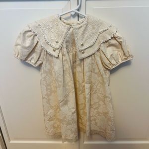 Vintage Lacy floral toddler dress 🌸